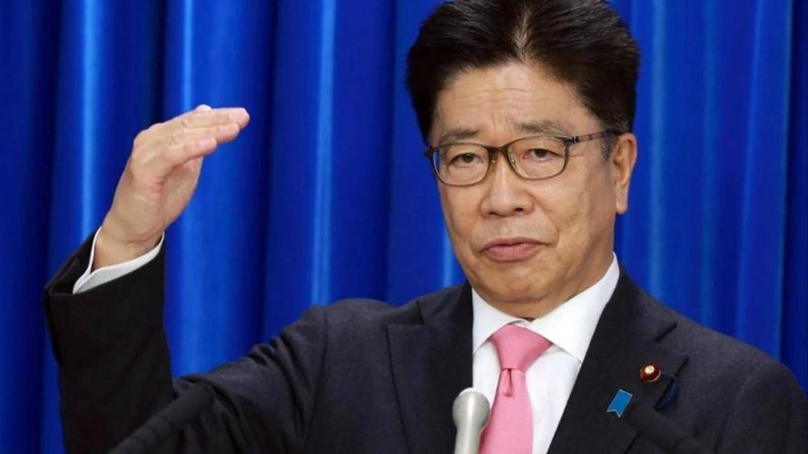 日本财务大臣加藤胜信：与市场进行讨论是确保国债买卖稳定的关键 第1张